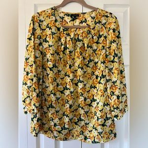 Talbots Yellow Floral Keyhole Scoopneck Blouse size 12